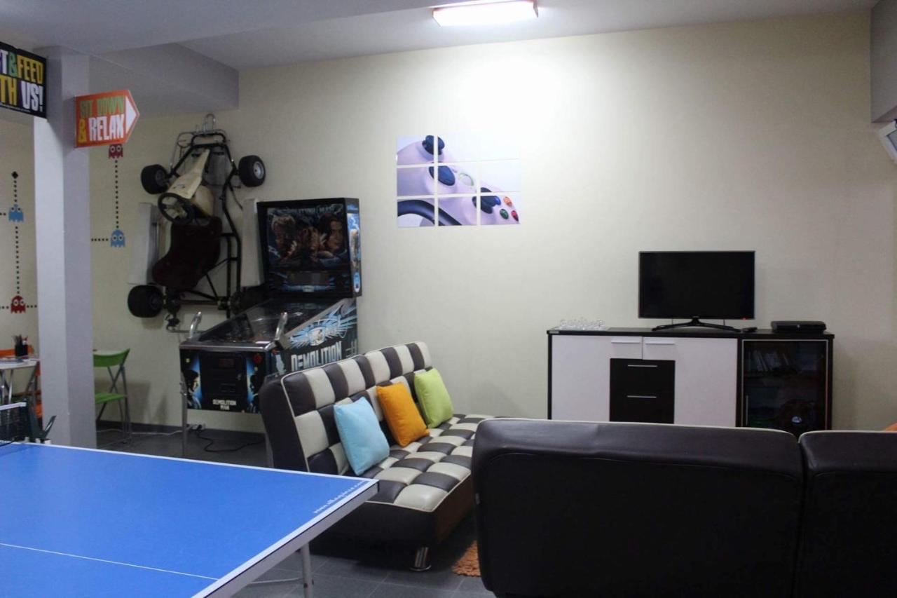 Villa Quinze - Luxurious 3 Bedroom Villa With Private Pool And Games Room & Amazing Views 蓬塔德尔加达 外观 照片