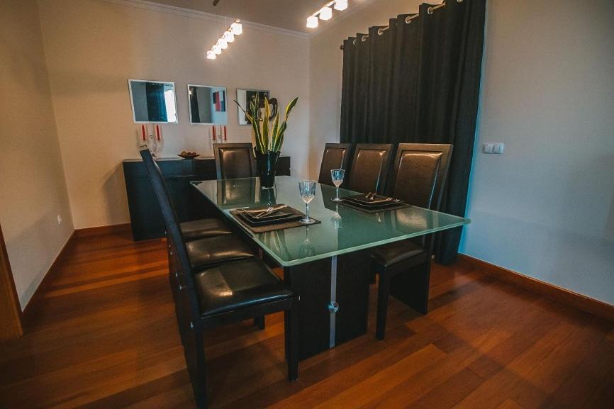 Villa Quinze - Luxurious 3 Bedroom Villa With Private Pool And Games Room & Amazing Views 蓬塔德尔加达 外观 照片