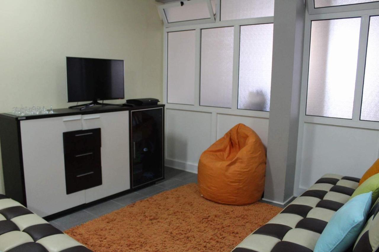 Villa Quinze - Luxurious 3 Bedroom Villa With Private Pool And Games Room & Amazing Views 蓬塔德尔加达 外观 照片